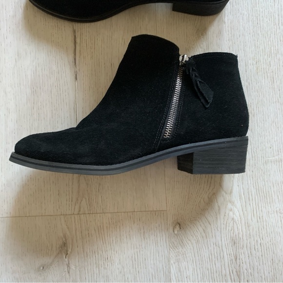 Blondo Women's‎ Liam Waterproof Ankle Boot - Picture 2 of 11